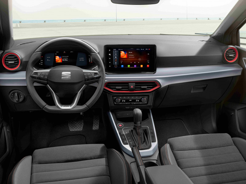 Nuevo SEAT Arona: renovado con un aspecto exterior más robusto y un diseño interior completamente nuevo