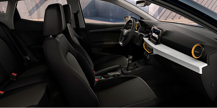 Imagen interior del Seat Ibiza Style XL