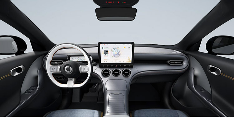 Imagen interior Infinite Black con pinturas CYBER SILVER y QUANTUM BLUE