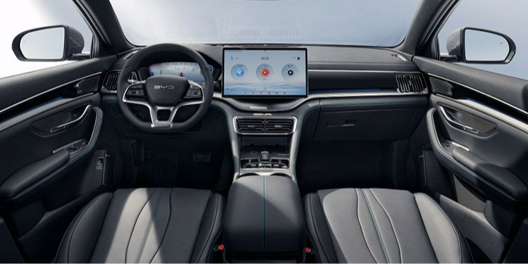Vehículo BYD Seal U DM-i Comfort interior parte delantera